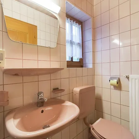 Lejlighed In With Stunning Mountain Views, Cleaning Included