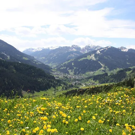 Lejlighed In With Stunning Mountain Views, Cleaning Included